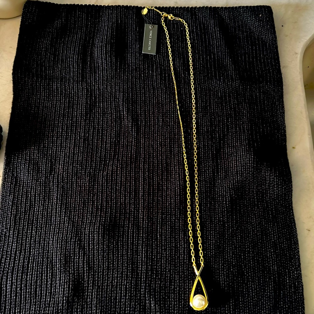 Vince Camuto Necklace *New*